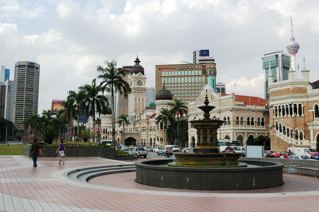 Средняя малайзия. Дворец Султана Абдул-Самада Малайзия. Площадь Мердека Куала Лумпур. Площадь независимости Малайзия. Площадь независимости в Куала Лумпуре.